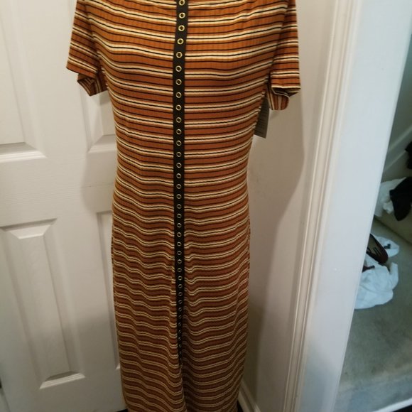 Knit off the shoulder dress - Picture 4 of 6